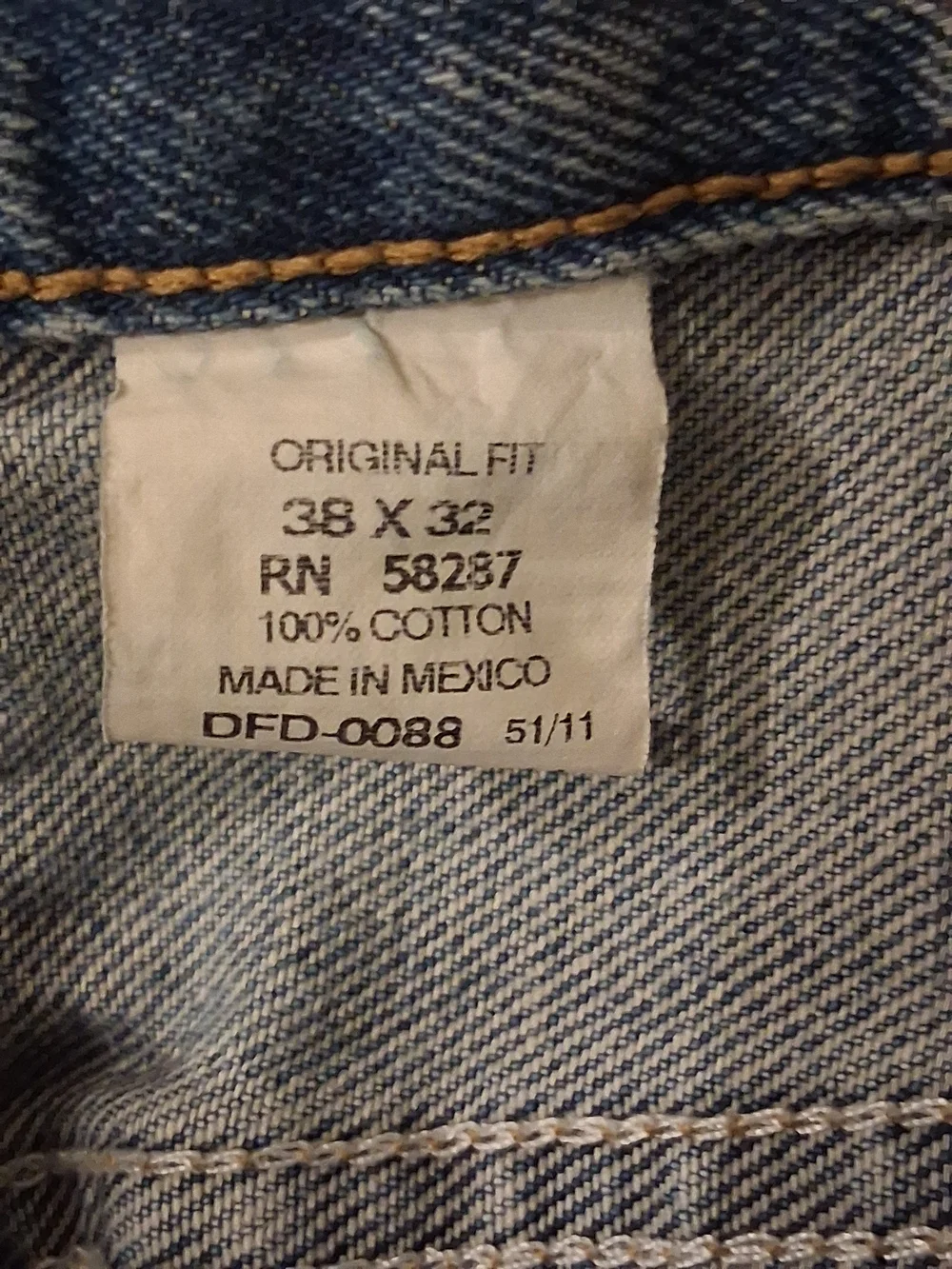 Men's Straight Light Wash Denim Jeans